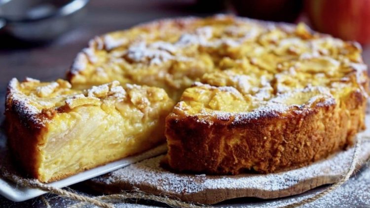 Gâteau invisible aux pommes Cyril Lignac