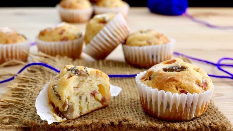 Muffins salés au jambon et aux champignons