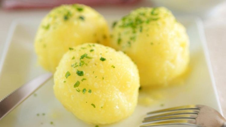 Boulettes de pommes de terre maison