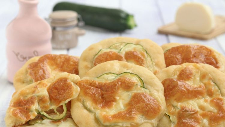 mini pizza aux courgettes