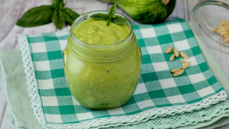 pesto de courgettes simple