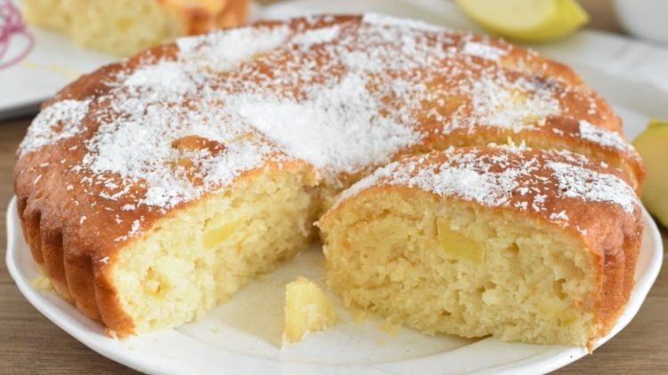 Gâteau aux pommes et noix de coco