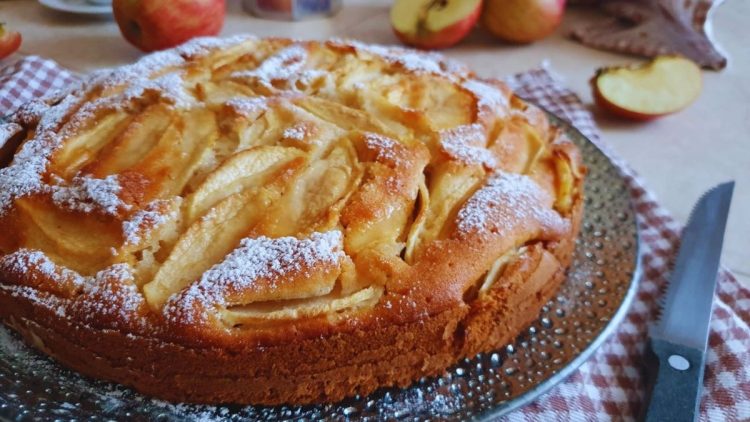 Gâteau moelleux aux pommes de ma grand mère