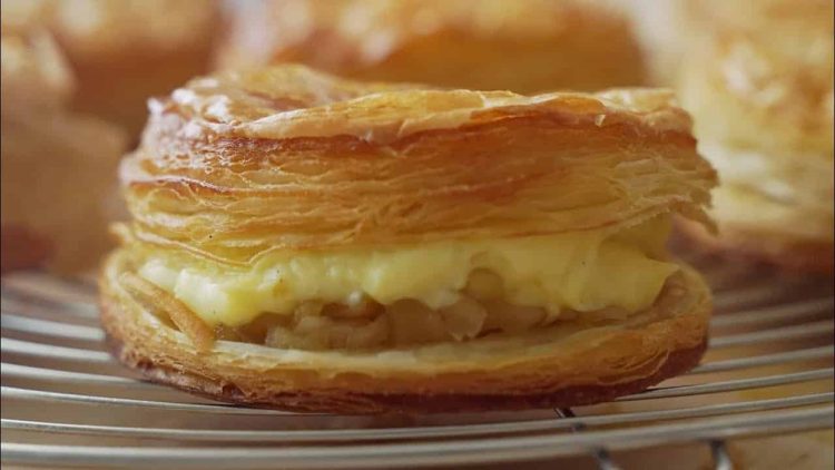 Tarte aux pommes à la crème pâtissière