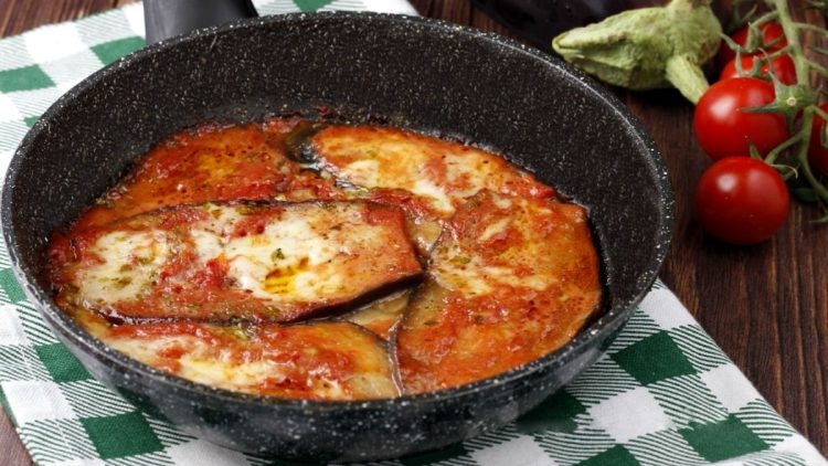 Aubergines à la pizzaiola à la poêle