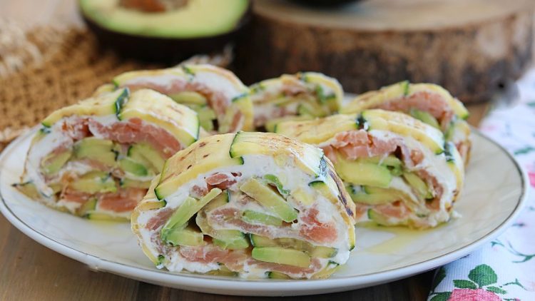 roulé de courgettes grillées et saumon fumé