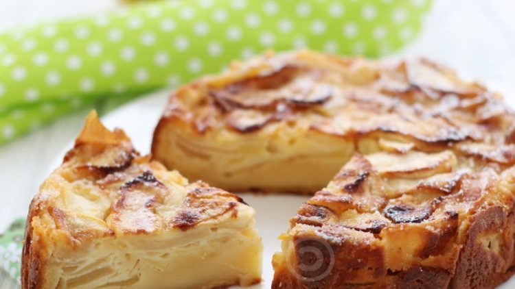 gâteau fondant aux pommes facile