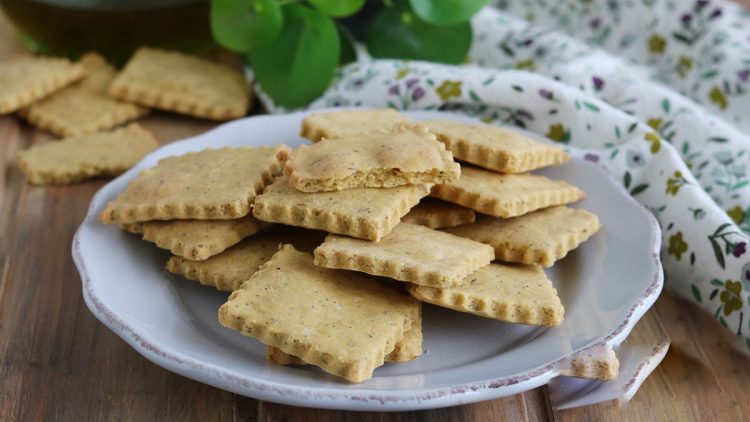 crackers à la farine de pois chiche