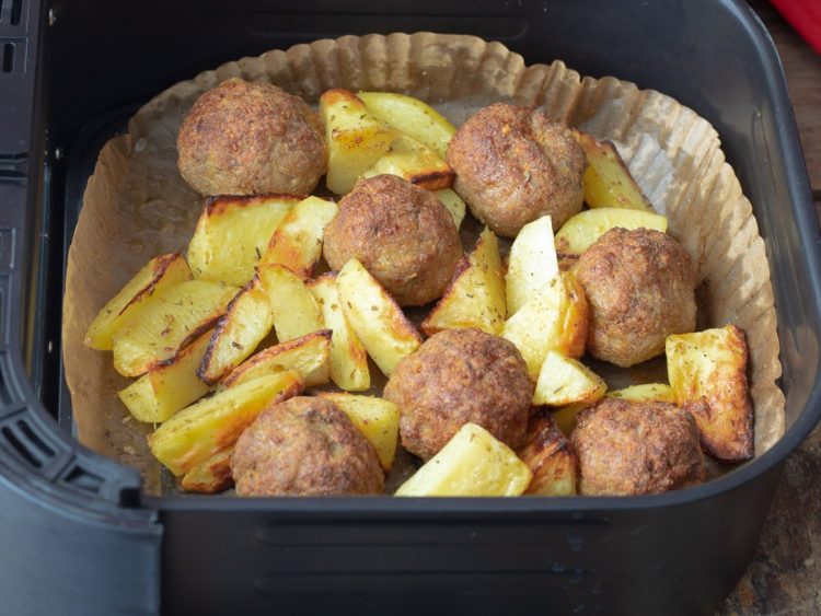 boulettes de viande et pommes de terre au Airfryer