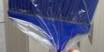 Nettoyer efficacement avec un sac en plastique