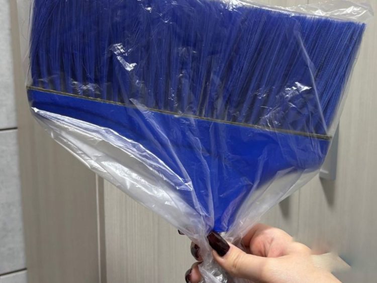 Nettoyer efficacement avec un sac en plastique