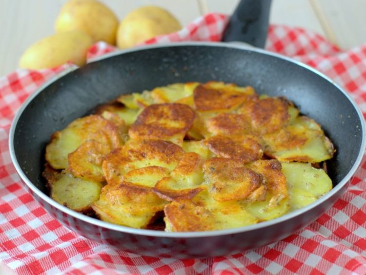 omelette aux pommes de terre à la calabraise