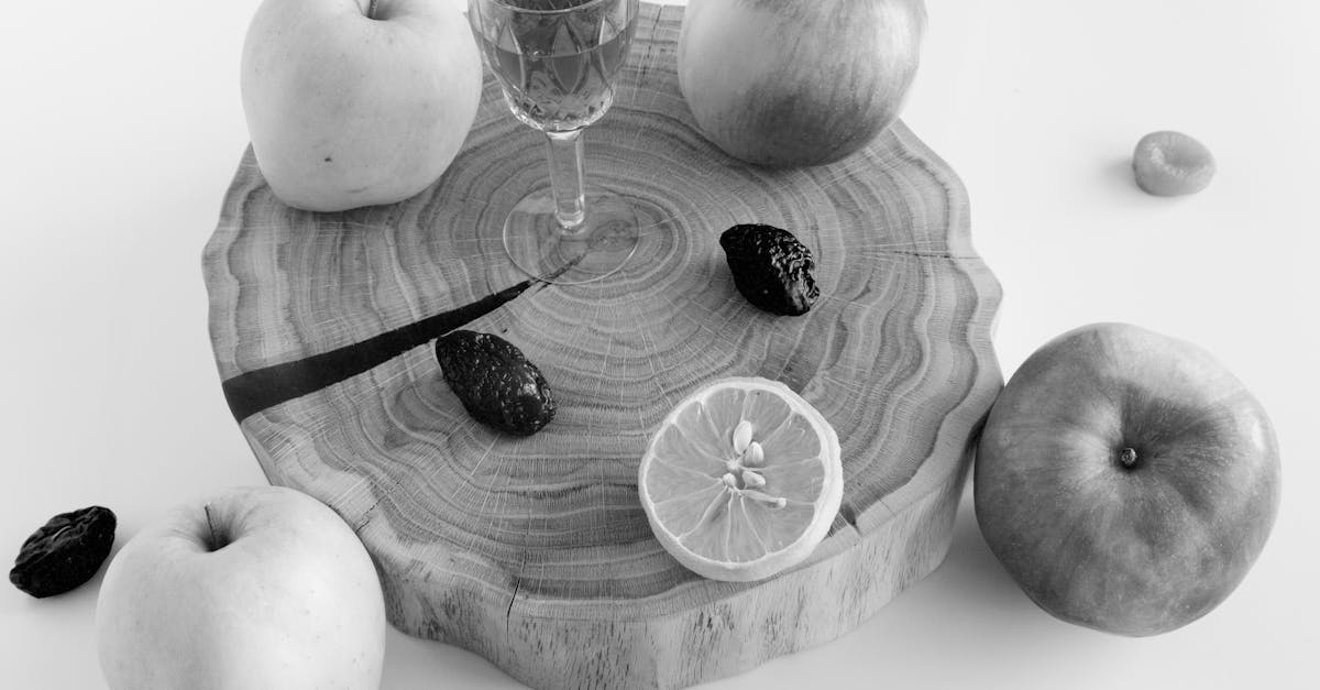 découvrez notre délicieuse confiture pomme-citron, un équilibre parfait entre douceur et acidité pour égayer vos tartines et desserts.