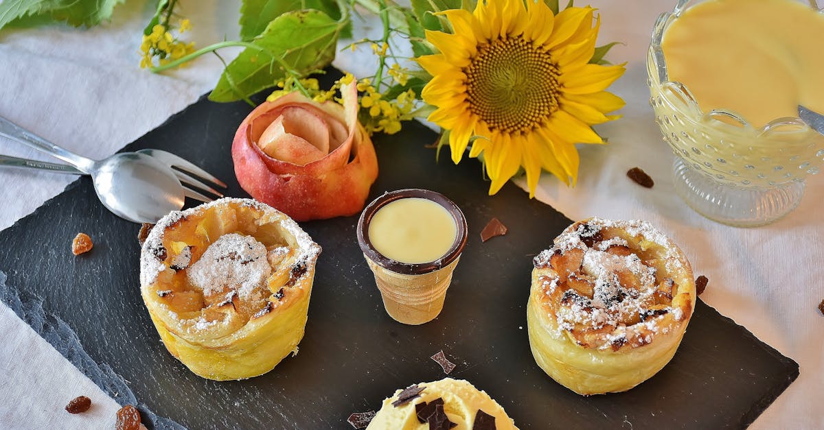 recette de strudel aux pommes et aux noix : un dessert délicieux et facile à préparer, parfait pour toutes les occasions.