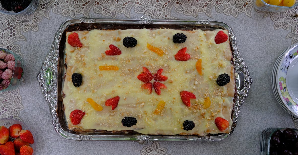 découvrez notre recette moelleuse de gâteau au yaourt à la confiture d'abricot, parfaite pour un dessert gourmand et facile à préparer.