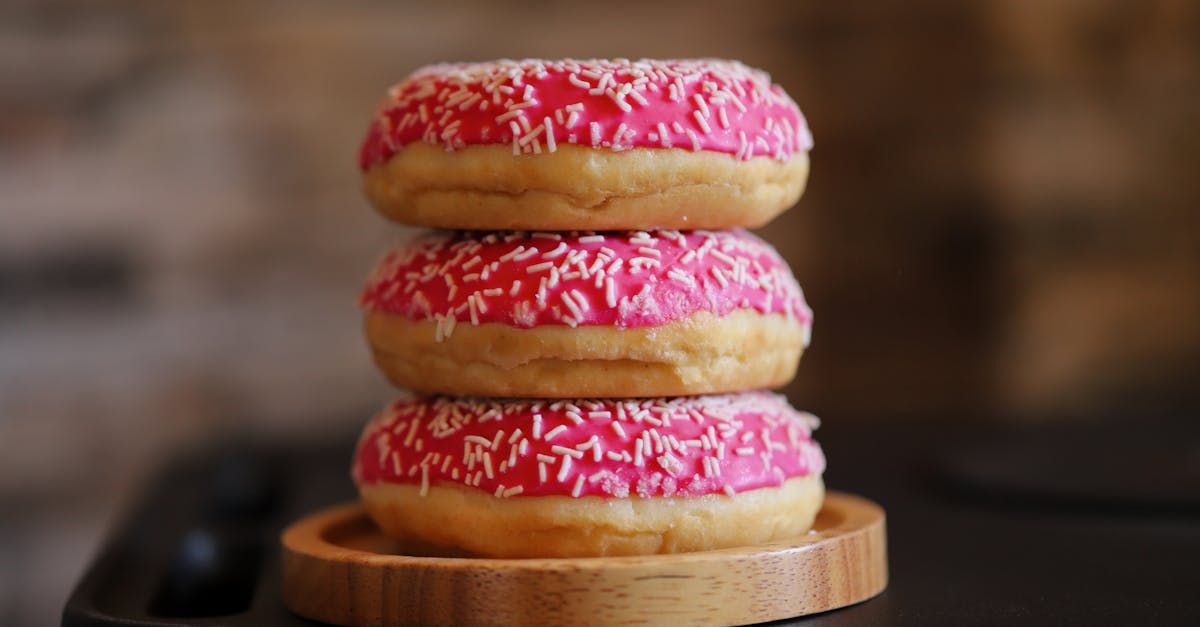 découvrez nos délicieux donuts aux pommes cuits au four, une alternative saine et savoureuse aux donuts traditionnels, parfaits pour une pause gourmande.