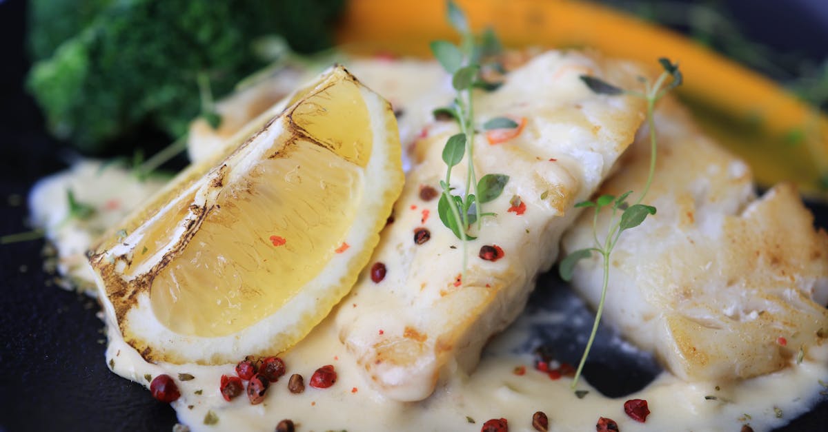 découvrez notre recette facile et savoureuse de cabillaud cuit au four, un plat sain et rapide à préparer pour toute la famille.