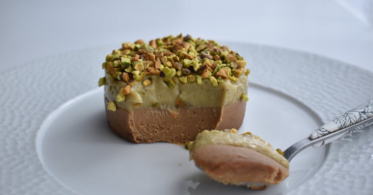 découvrez notre délicieuse recette de banana mousse cake, un gâteau léger et gourmand alliant la douceur de la banane à une mousse onctueuse, parfait pour toutes les occasions.