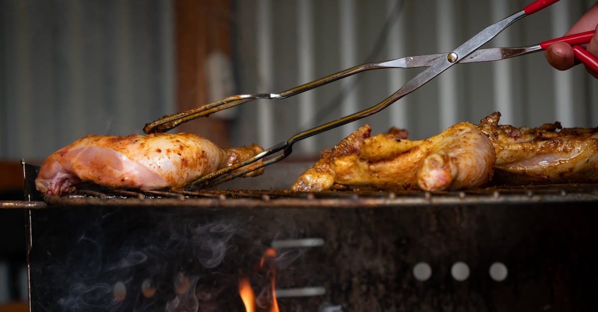 découvrez nos astuces et étapes simples pour préparer des cuisses de poulet désossées savoureuses et juteuses, parfaites pour vos recettes maison.