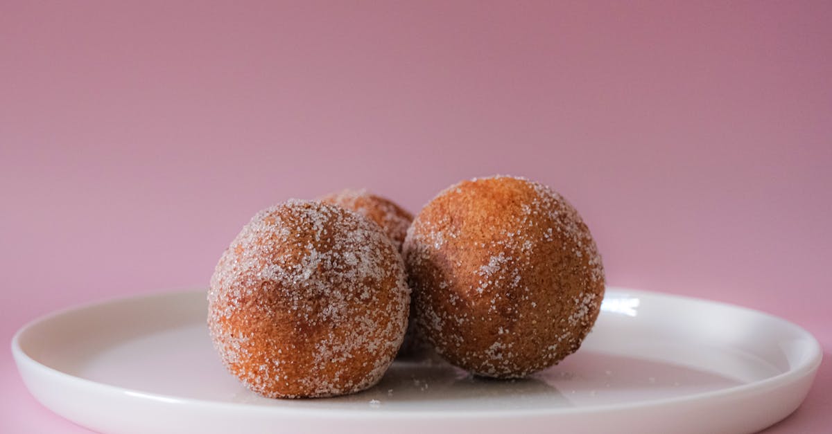 découvrez les beignets calabrais traditionnels, une délicieuse spécialité italienne gourmande aux saveurs authentiques de calabre.