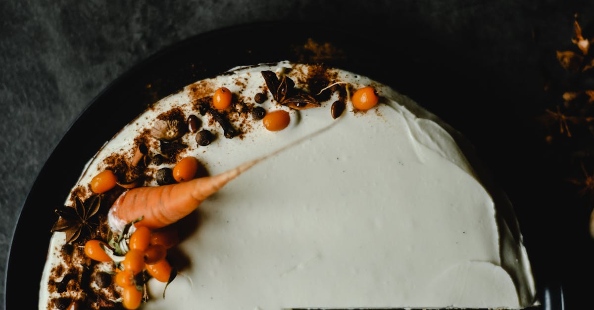 découvrez notre délicieuse recette de carrot cake moelleux, parfumé aux épices et garni d'un glaçage au fromage frais, parfait pour toutes les occasions.