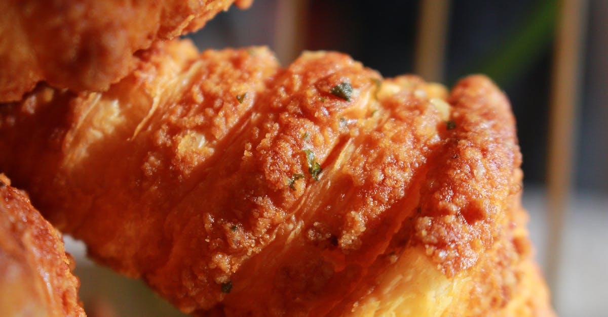 découvrez nos bâtonnets de pâte feuilletée au fromage, croustillants et gourmands, parfaits pour un apéritif savoureux ou une collation rapide.