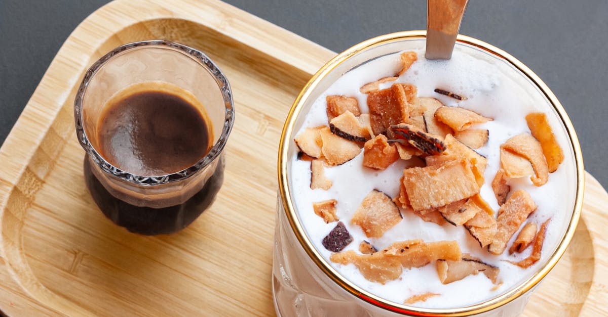 découvrez notre recette gourmande de tiramisu à la noix de coco, une délicieuse variante exotique du classique italien, parfaite pour vos desserts estivaux.