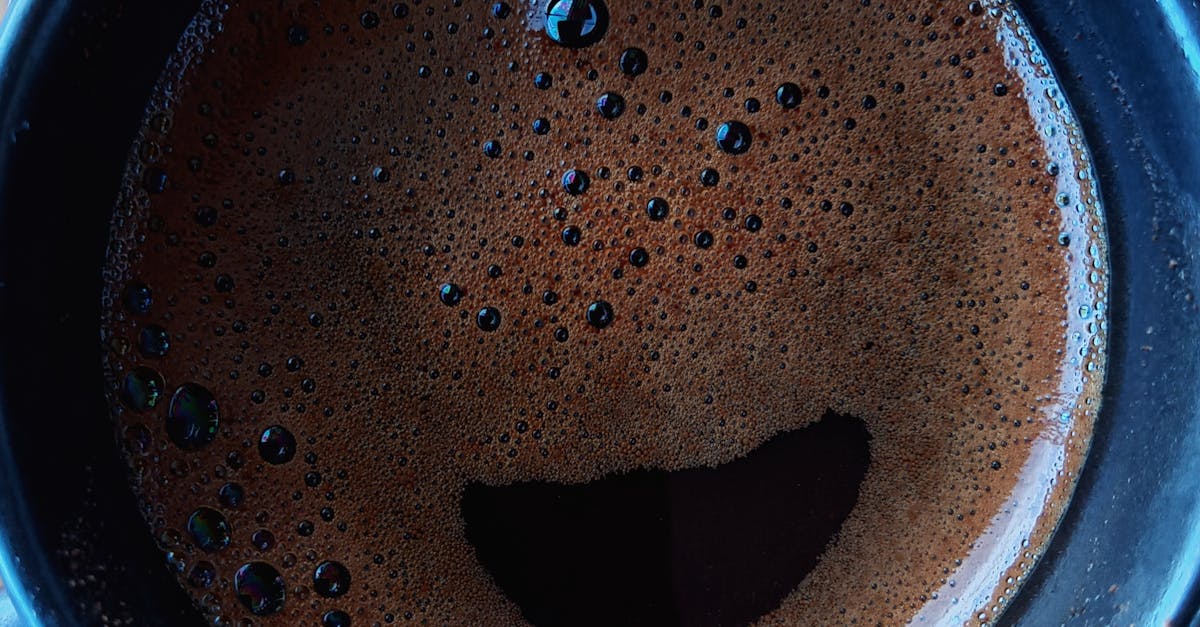 découvrez l'art de la mousse de café parfaite, alliant texture onctueuse et saveur délicate pour sublimer vos boissons.