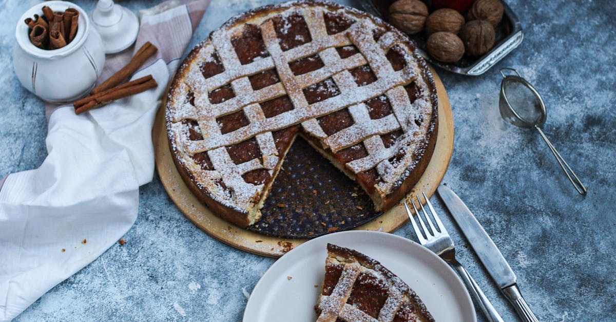 découvrez notre recette onctueuse de tarte aux pommes, un dessert classique alliant pâte croustillante et garniture crémeuse aux pommes fraîches.