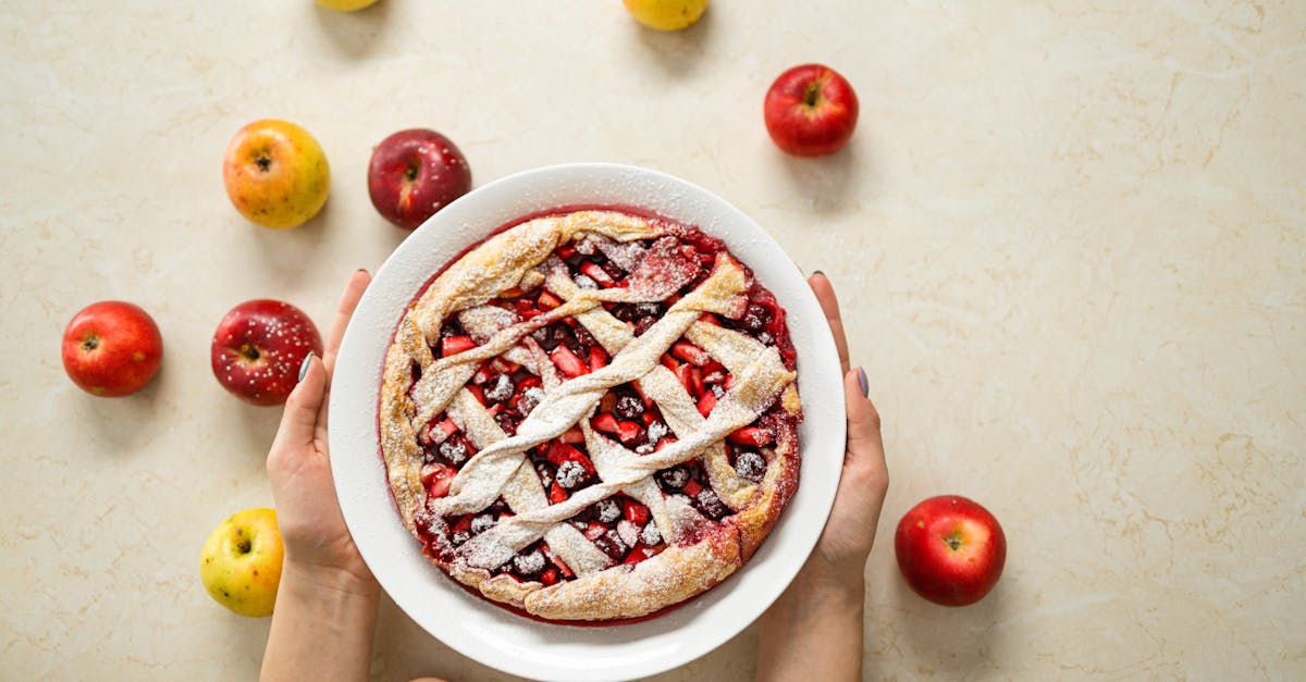 découvrez notre tarte aux pommes délicieusement crémeuse, un dessert traditionnel alliant douceur et saveurs authentiques pour un moment gourmand inoubliable.