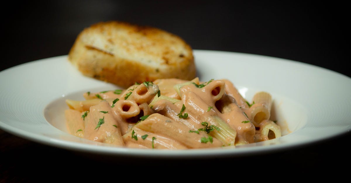 découvrez notre recette de creamy pumpkin pasta : des pâtes onctueuses à la citrouille, parfaites pour un plat réconfortant et savoureux.