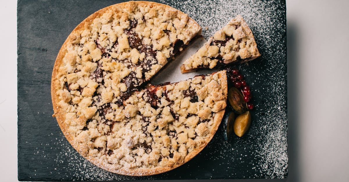 découvrez notre recette délicieuse de tarte crumble, alliant une pâte croustillante et un topping gourmand pour un dessert irrésistible.