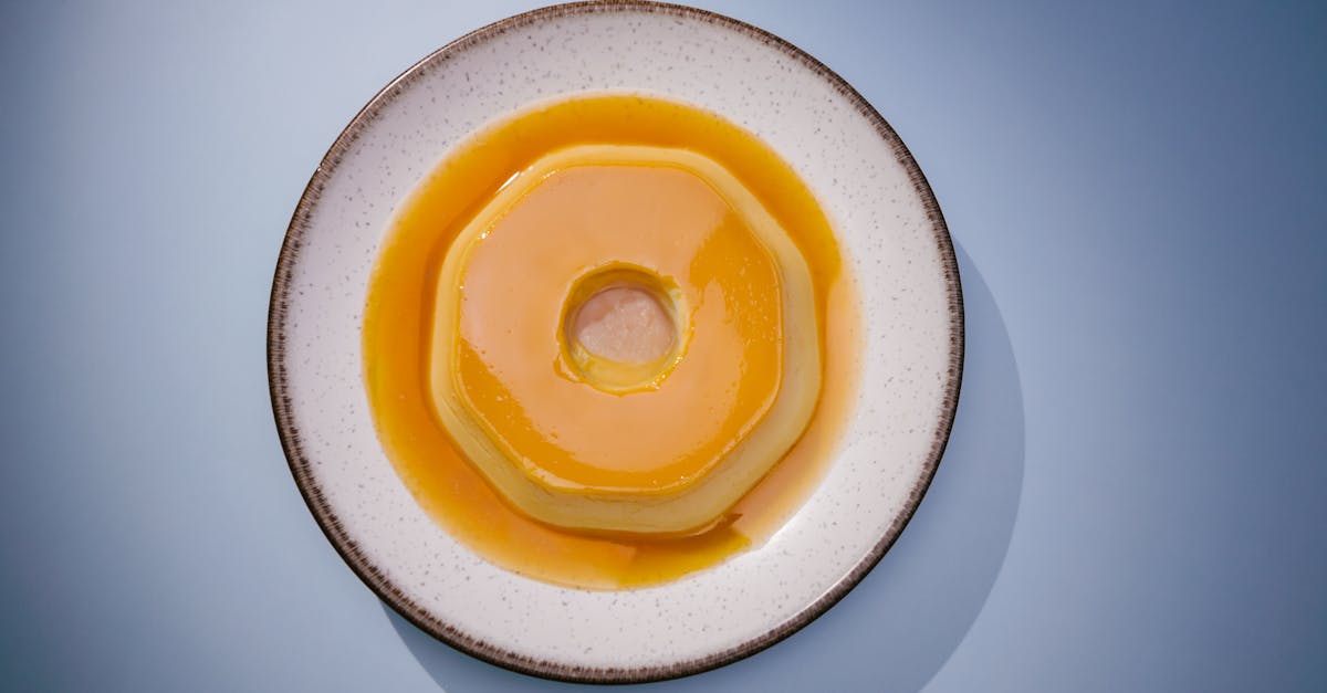 découvrez notre recette facile et délicieuse de flan à la crème, un dessert onctueux et parfumé qui ravira vos papilles.