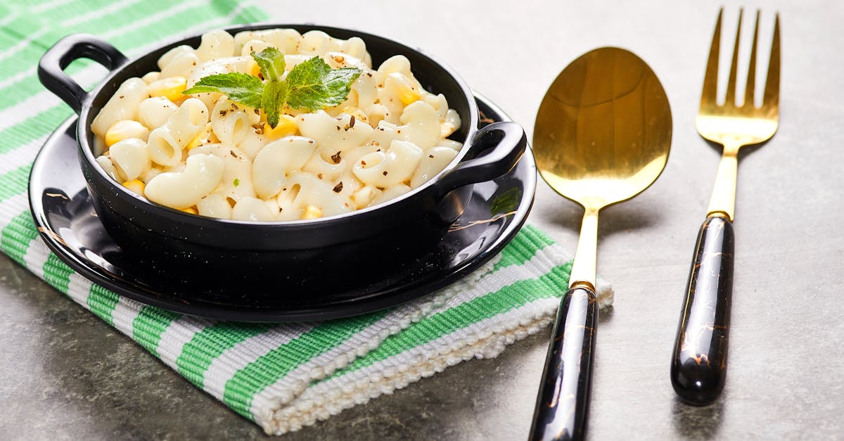 découvrez notre recette facile de pâtes crémeuses au thon, idéale pour un repas rapide et savoureux.
