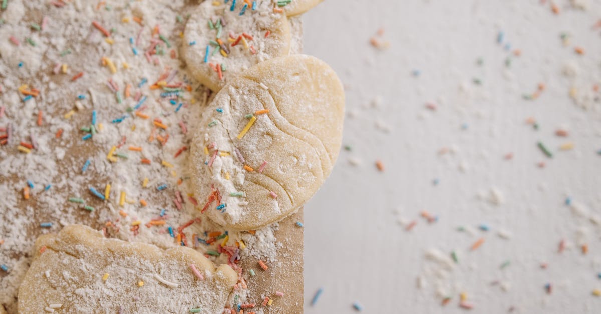 découvrez nos délicieuses recettes de cookies aux blancs d'œufs, légers et gourmands, parfaits pour une pause saine et savoureuse.