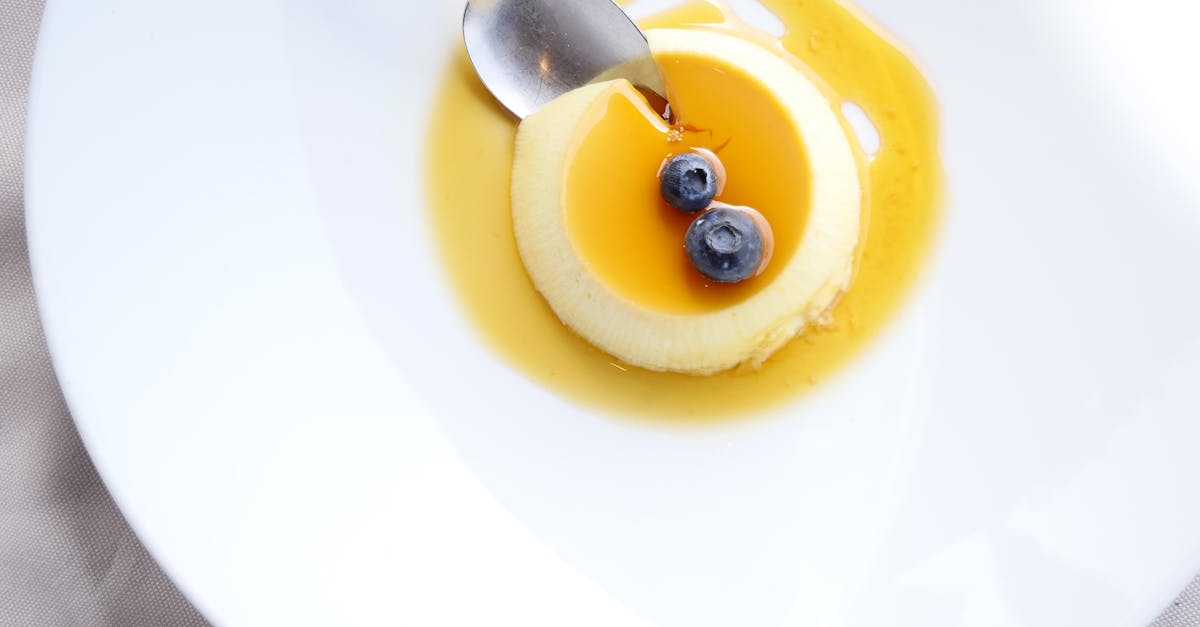 découvrez notre recette facile et délicieuse de flan, un dessert classique et fondant qui plaira à toute la famille.