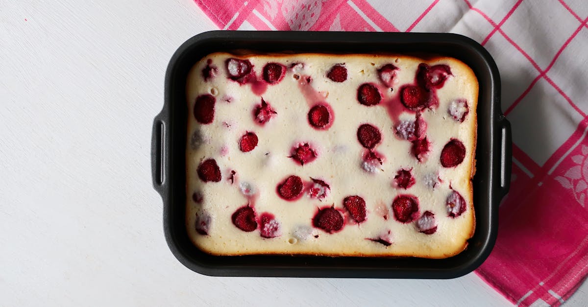 découvrez notre recette moelleuse de gâteau au yaourt, légère et aérienne, parfaite pour un dessert simple et délicieux.