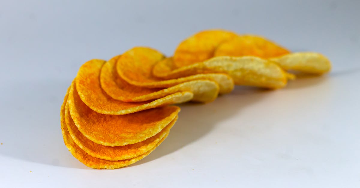découvrez notre recette simple et délicieuse de chips de pommes de terre maison croustillantes, parfaites pour un snack sain et fait maison.