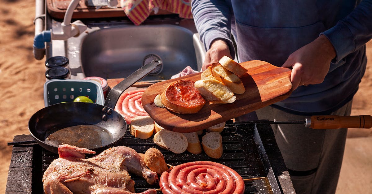 découvrez notre recette maison de saucisses panées croustillantes, faciles à préparer et délicieusement savoureuses pour un repas convivial.