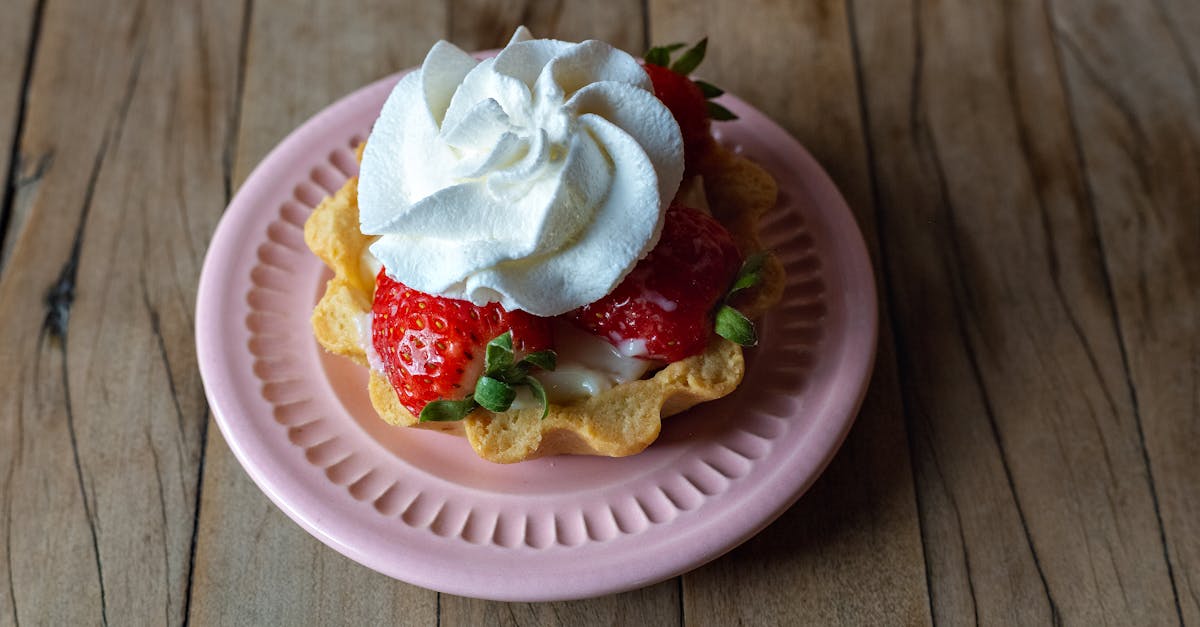 découvrez notre délicieuse tarte à la crème maison, facile à préparer et parfaite pour toutes les occasions gourmandes.