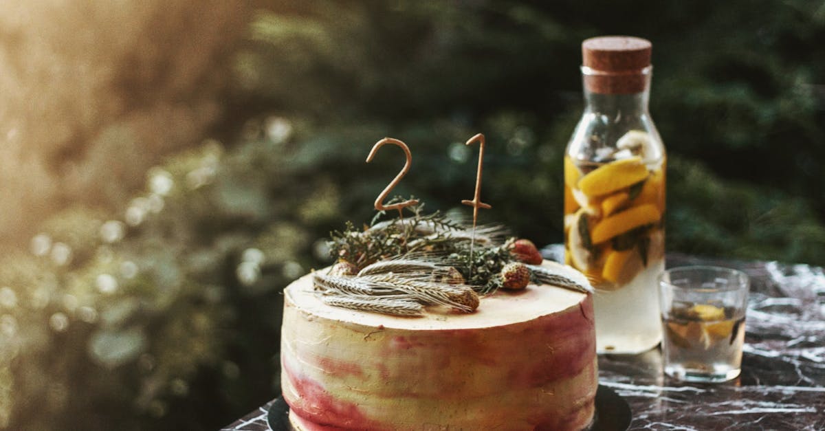 découvrez notre recette délicieuse et facile de lemon cake, un gâteau moelleux au goût acidulé parfait pour toutes les occasions.