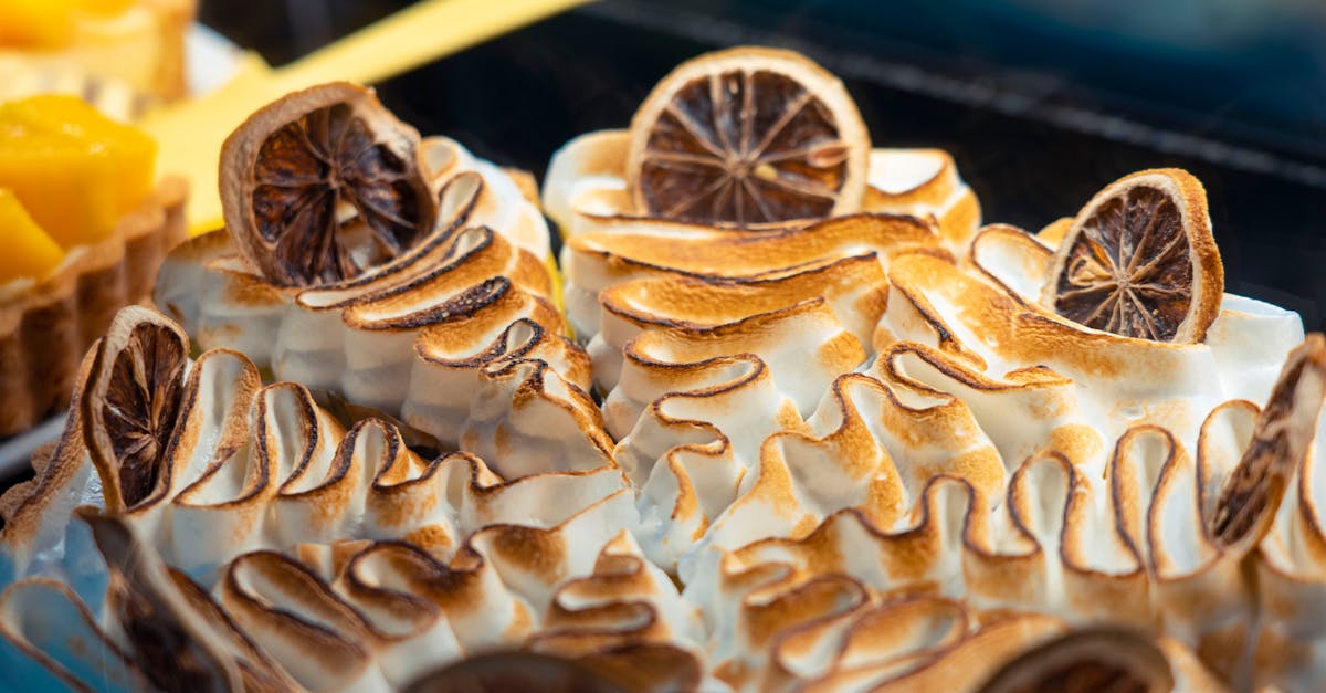 découvrez notre recette irrésistible de tarte au citron, alliant une pâte croustillante à une crème acidulée et onctueuse, parfaite pour toutes les occasions.