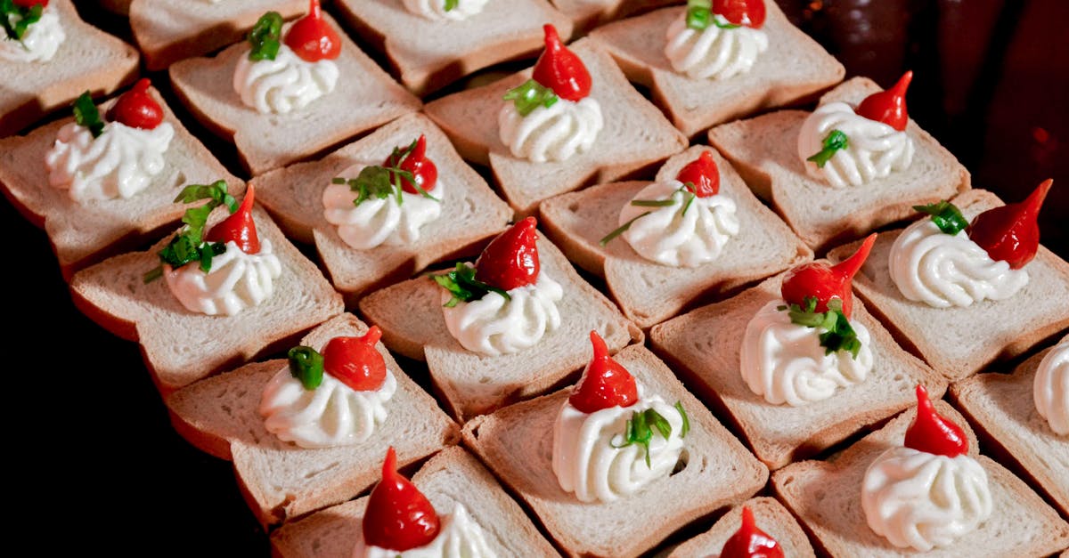 découvrez des recettes de hors-d'œuvre froids à préparer à l'avance, parfaits pour gagner du temps tout en impressionnant vos invités.