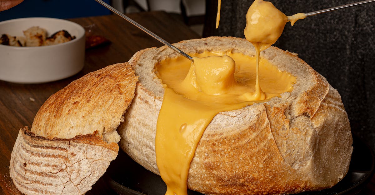 découvrez l'art du fromage fondu avec nos recettes faciles et savoureuses, parfaites pour réchauffer vos repas et éveiller vos papilles.