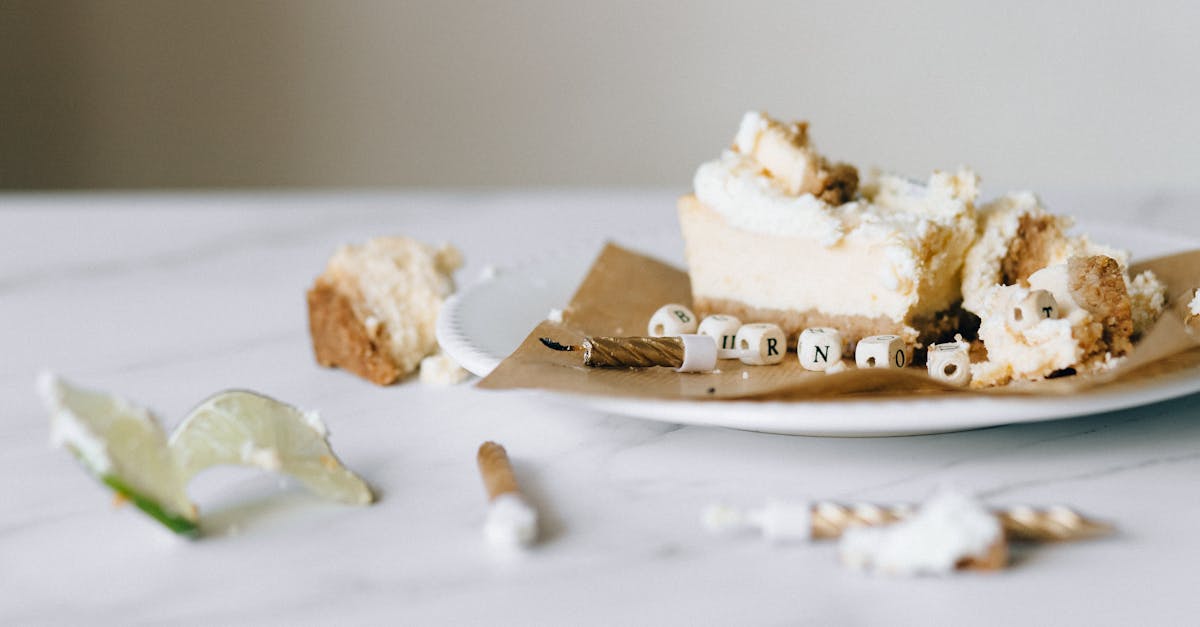 découvrez notre recette facile et rapide de gâteau au citron vert sans cuisson, parfait pour une gourmandise fraîche et acidulée.
