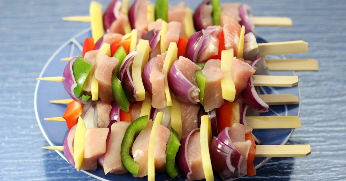 découvrez nos délicieuses brochettes de pommes de terre, une recette simple et savoureuse pour un repas convivial et gourmand.