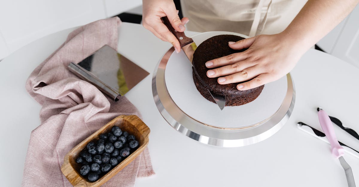 découvrez une préparation rapide de cake facile et délicieuse pour toutes vos envies gourmandes en un rien de temps.
