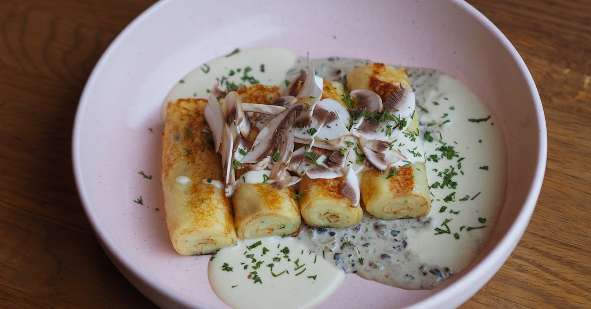 découvrez notre recette délicieuse de crêpes salées, parfaite pour un repas gourmand et facile à préparer.