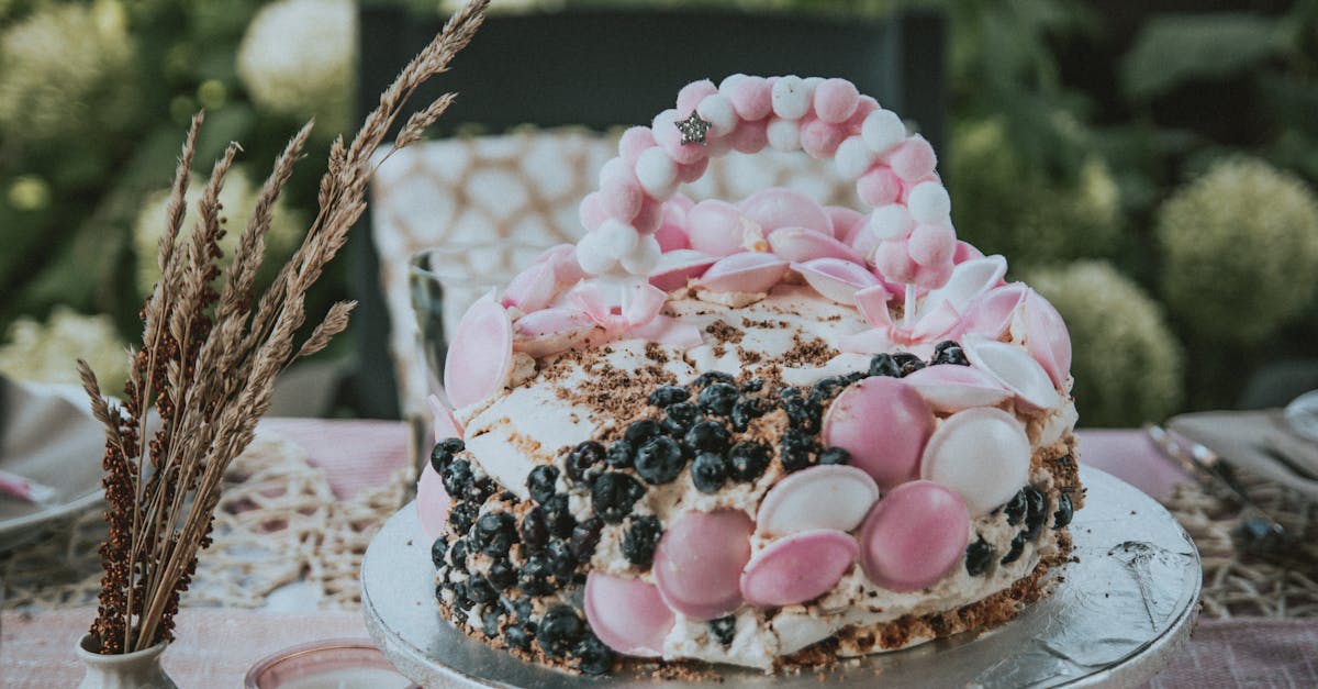 découvrez notre gâteau couronne nature doux, alliant délicatesse et saveurs naturelles pour une expérience gourmande unique.