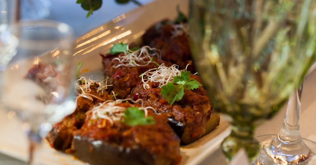 découvrez notre recette savoureuse d'aubergines farcies, un plat traditionnel parfait pour un repas gourmand et équilibré.